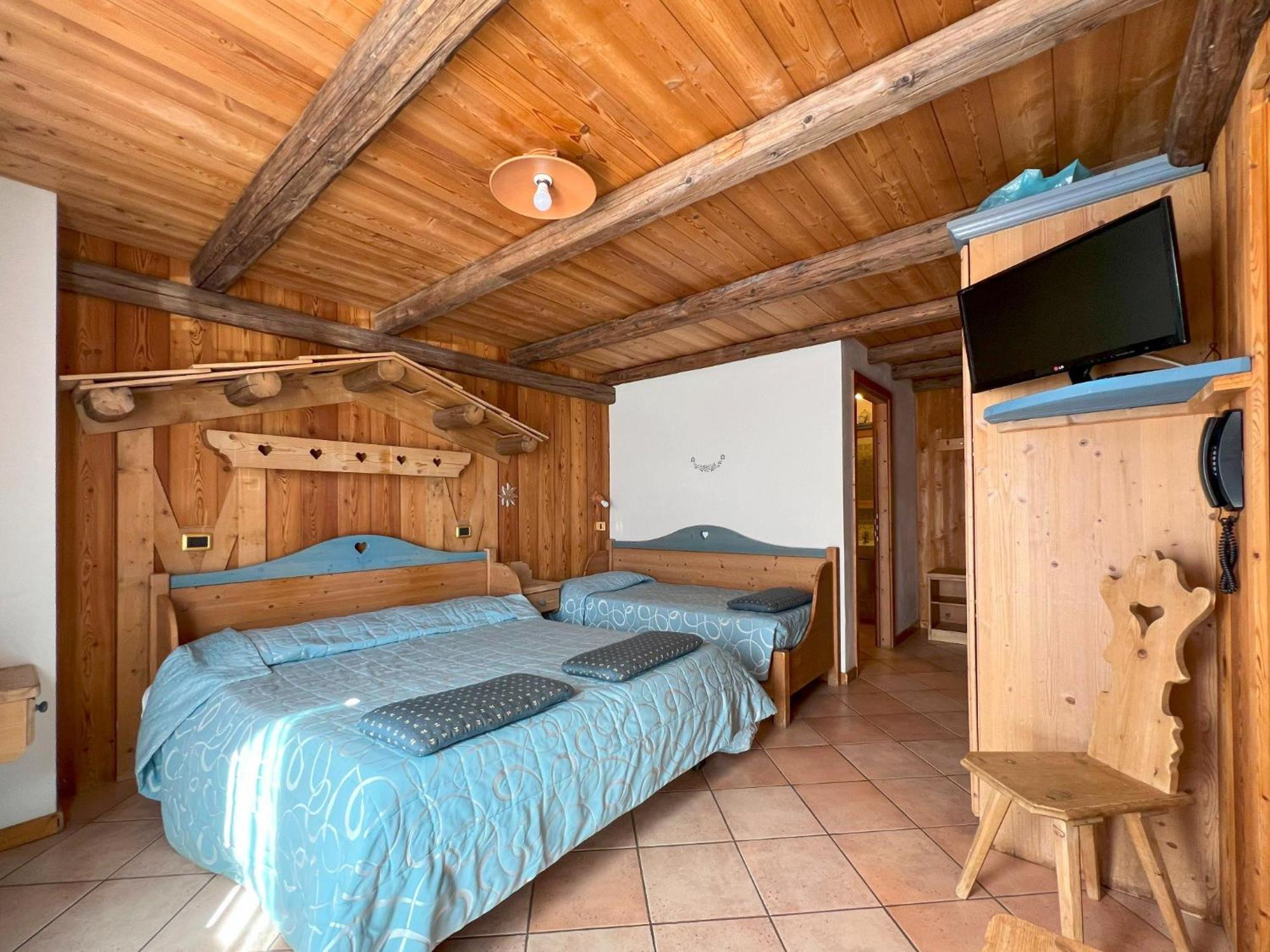 Hotel Residence Dahu Passo del Tonale Szoba fotó