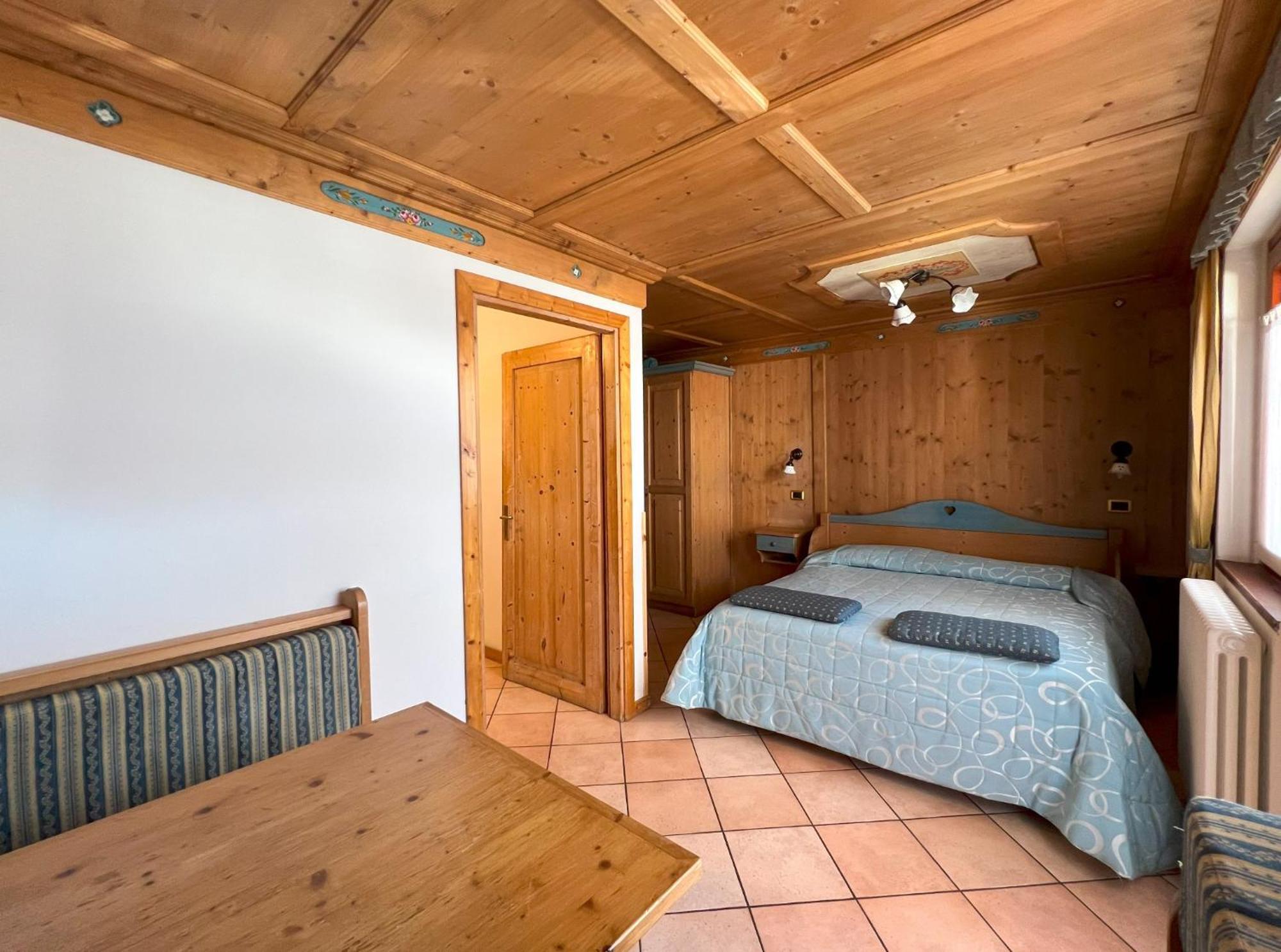 Hotel Residence Dahu Passo del Tonale Szoba fotó