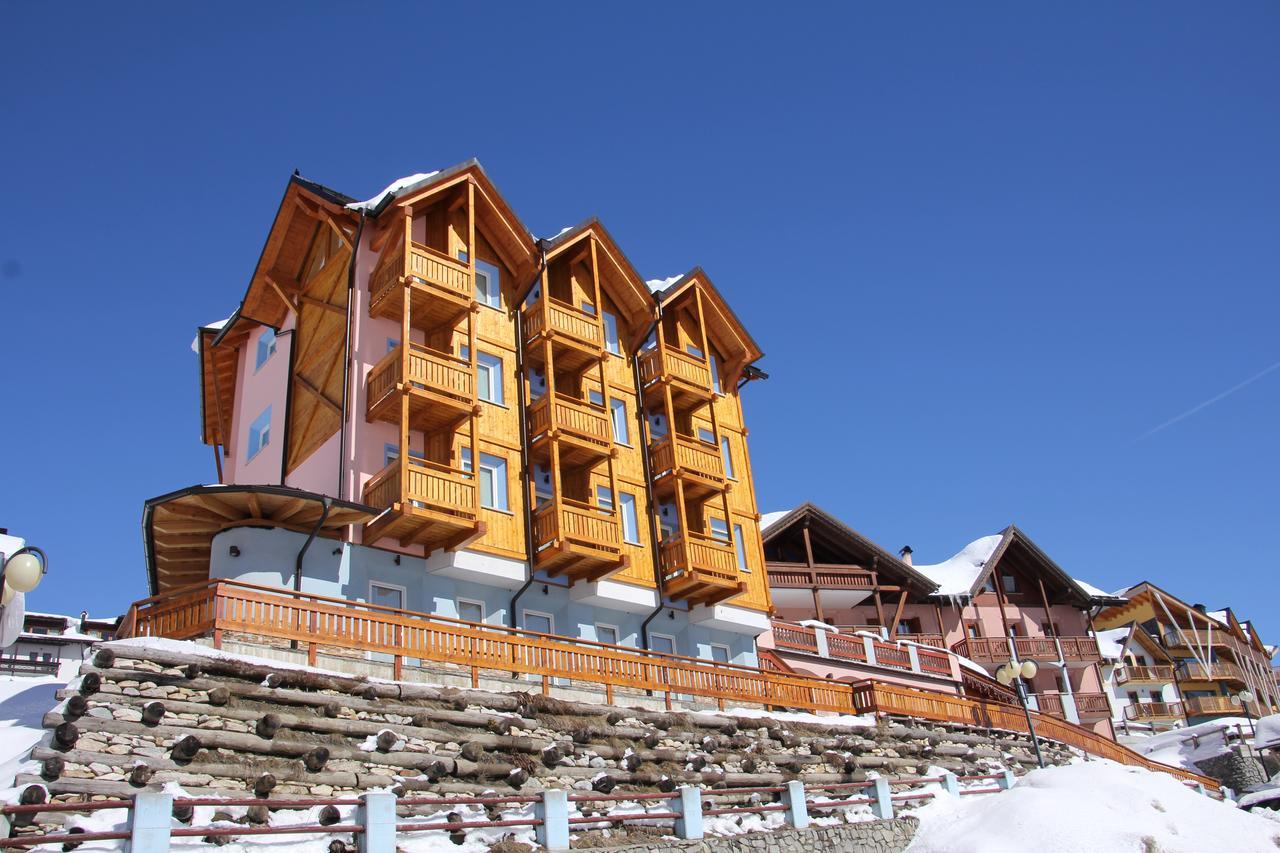 Hotel Residence Dahu Passo del Tonale Kültér fotó